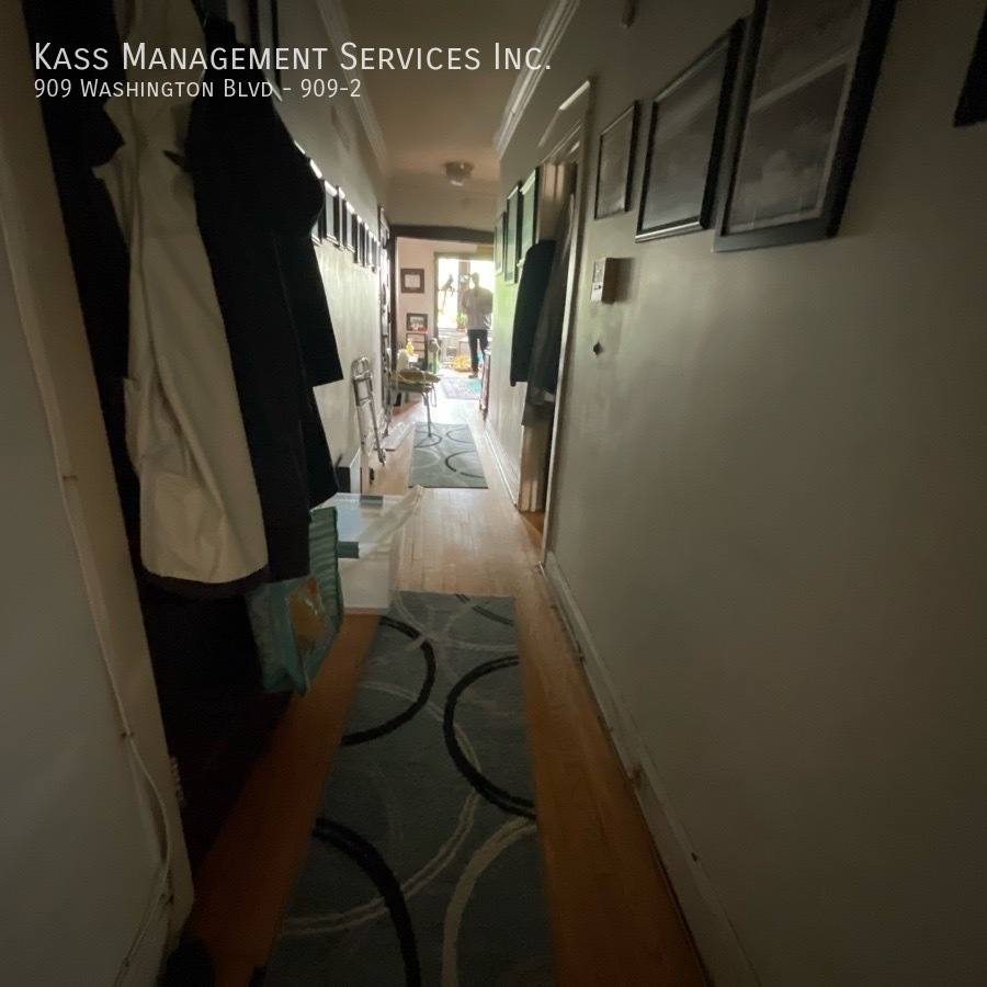 Apartment for rent at 909 Washington Blvd #909-2, Oak Park, IL 60302