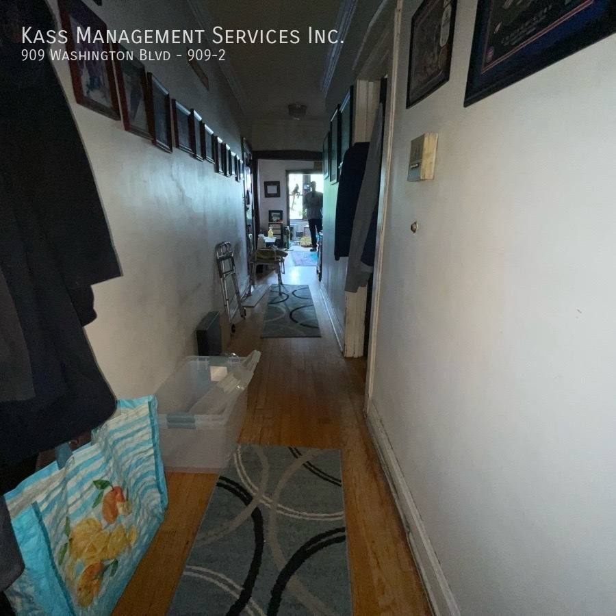 Apartment for rent at 909 Washington Blvd #909-2, Oak Park, IL 60302