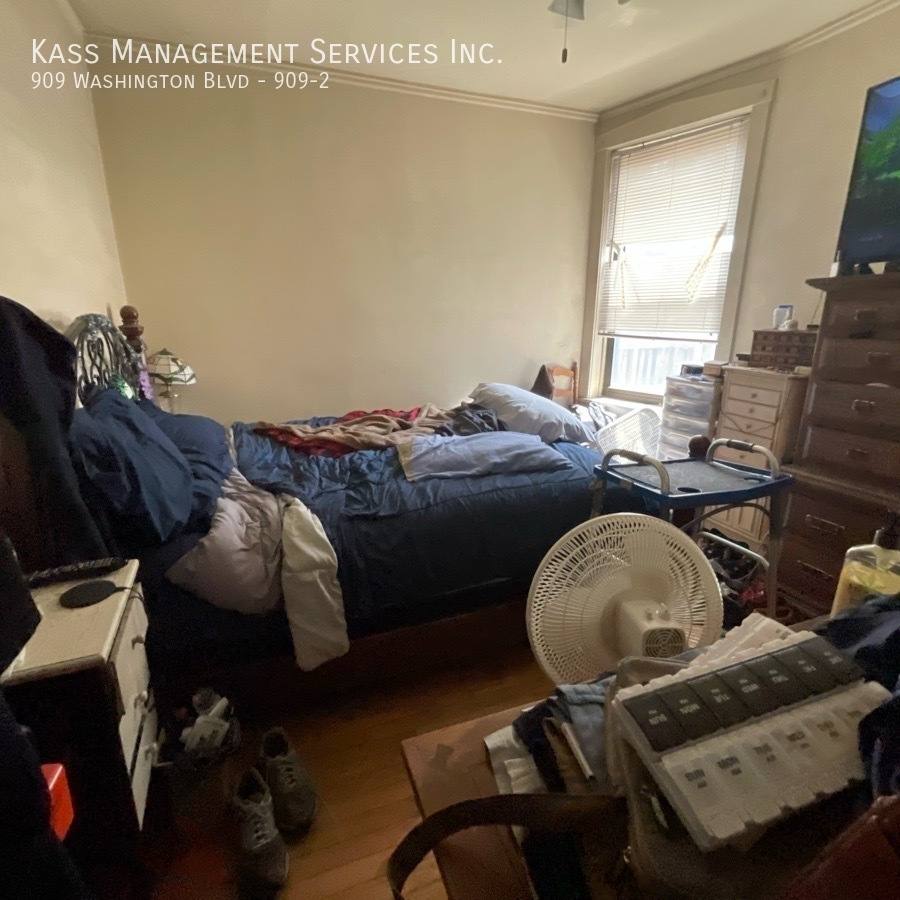 Apartment for rent at 909 Washington Blvd #909-2, Oak Park, IL 60302