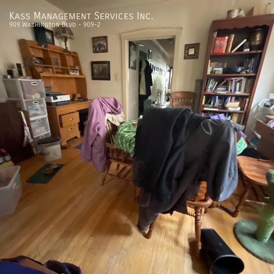 Apartment for rent at 909 Washington Blvd #909-2, Oak Park, IL 60302