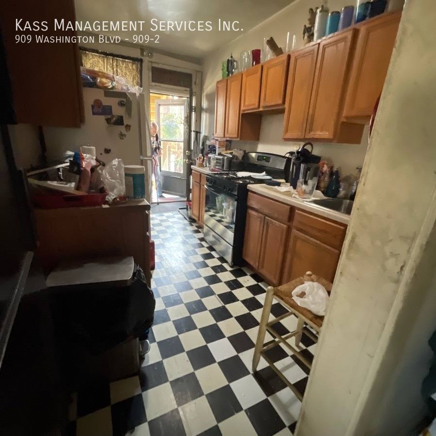 Apartment for rent at 909 Washington Blvd #909-2, Oak Park, IL 60302