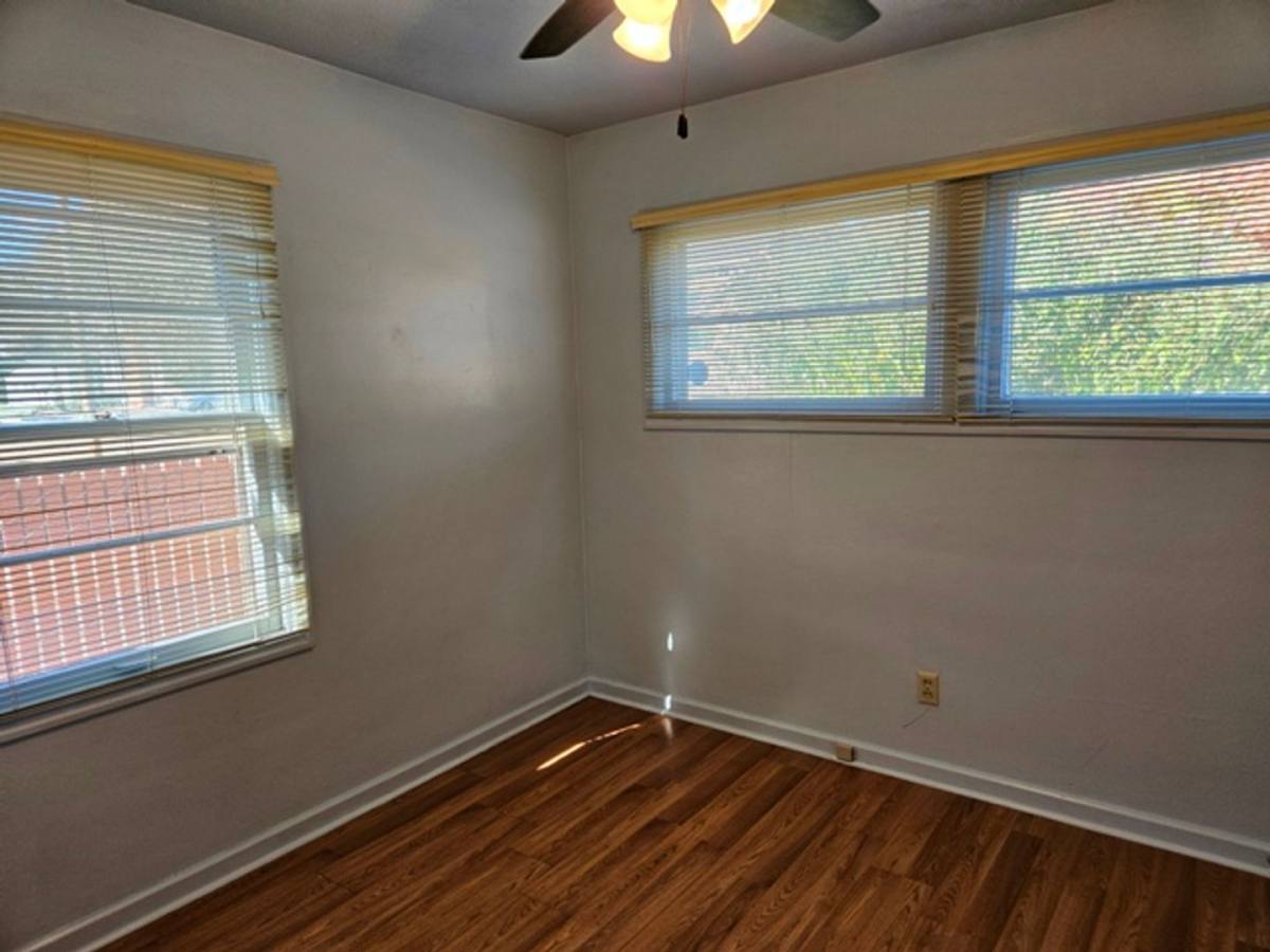 Apartment for rent at 1460-1462 Trade St SE, Salem, OR 97301