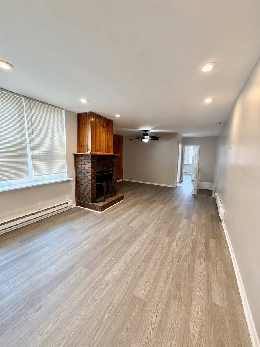 Apartment for rent at 1905 Federal St #2, Philadelphia, PA 19146