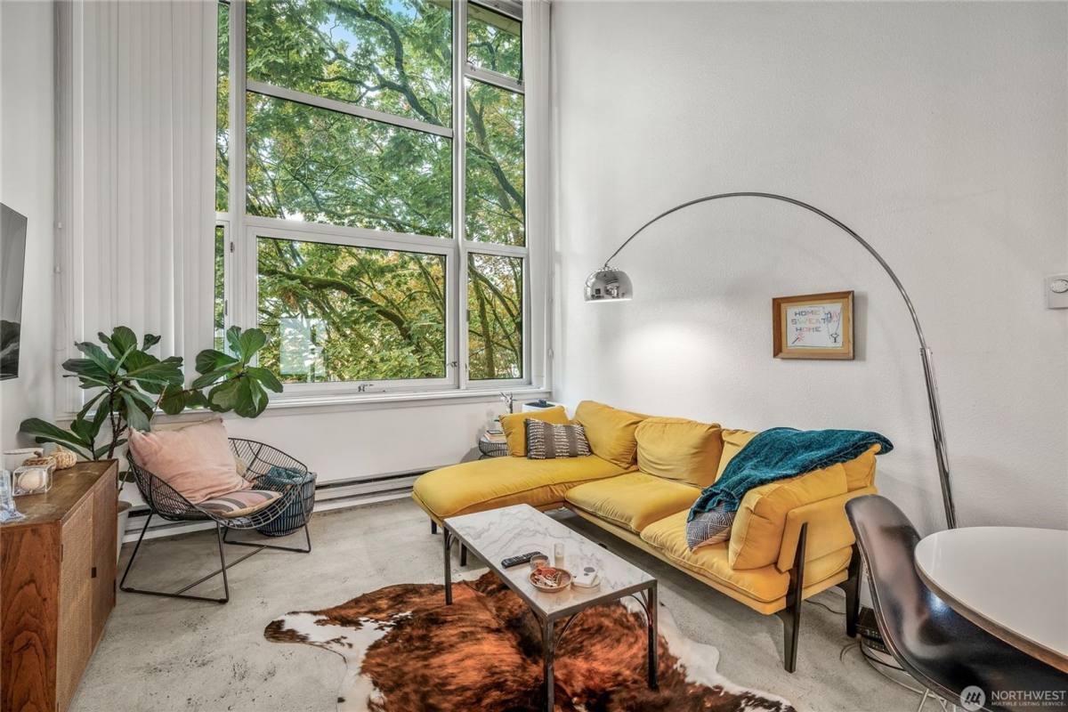 Apartment for rent at 1000 Union St #401, Seattle, WA 98101