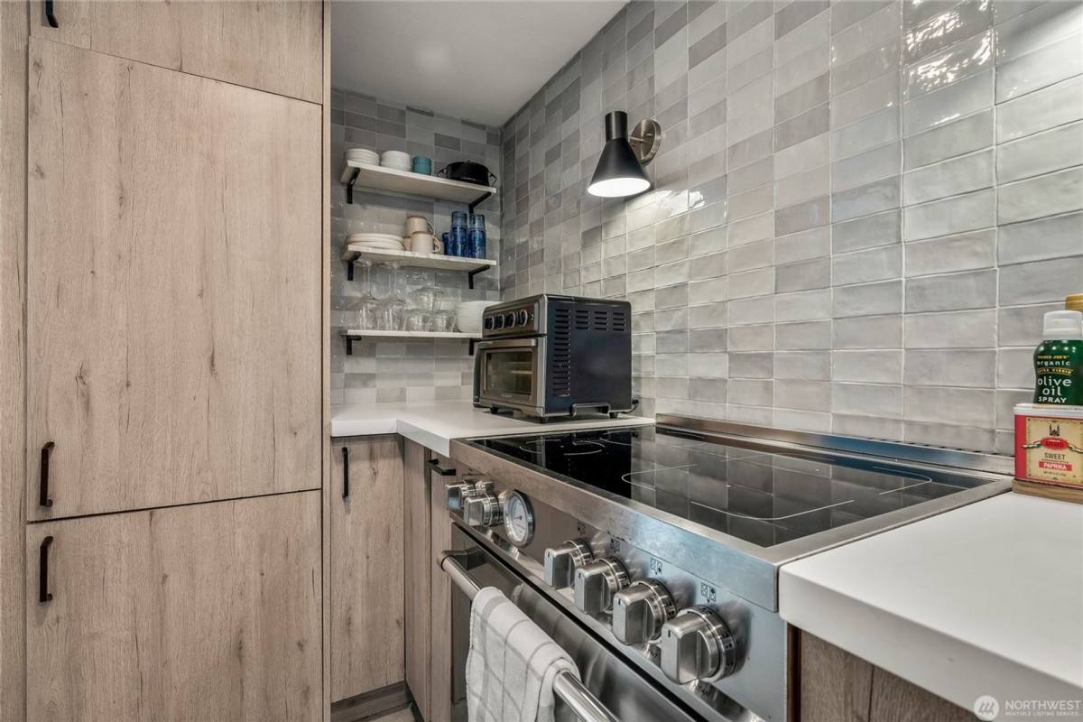 Apartment for rent at 1000 Union St #401, Seattle, WA 98101