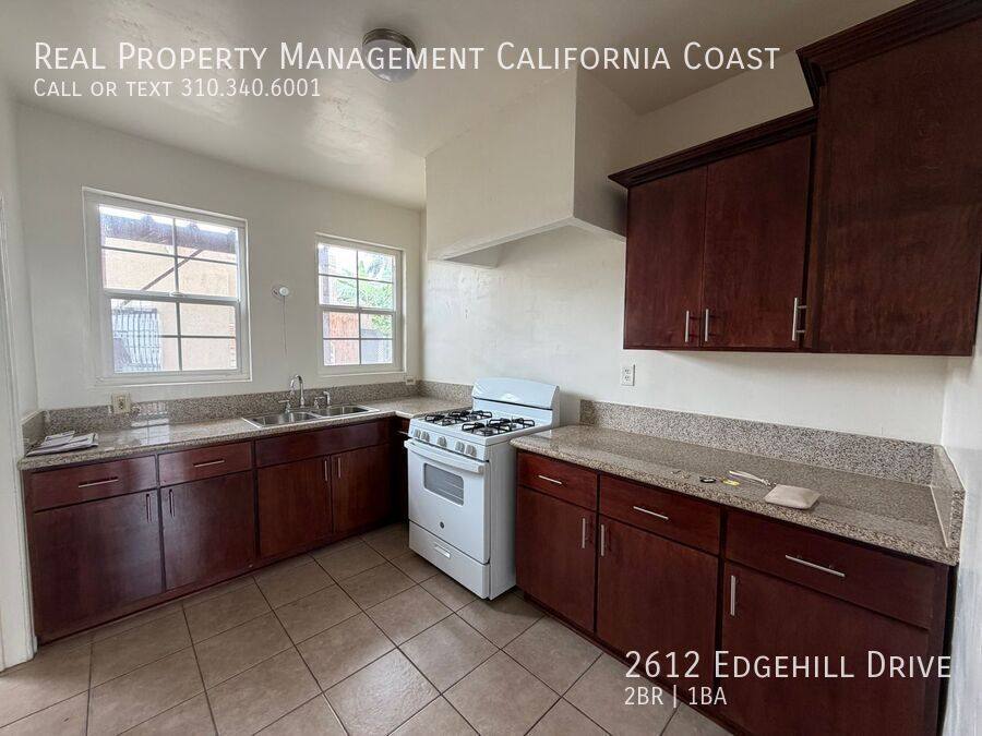 House for rent at 2612 Edgehill Dr, Los Angeles, CA 90018