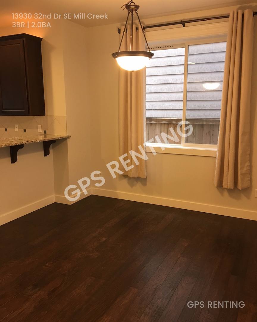 House for rent at 13930 32nd Dr SE, Bothell, WA 98012