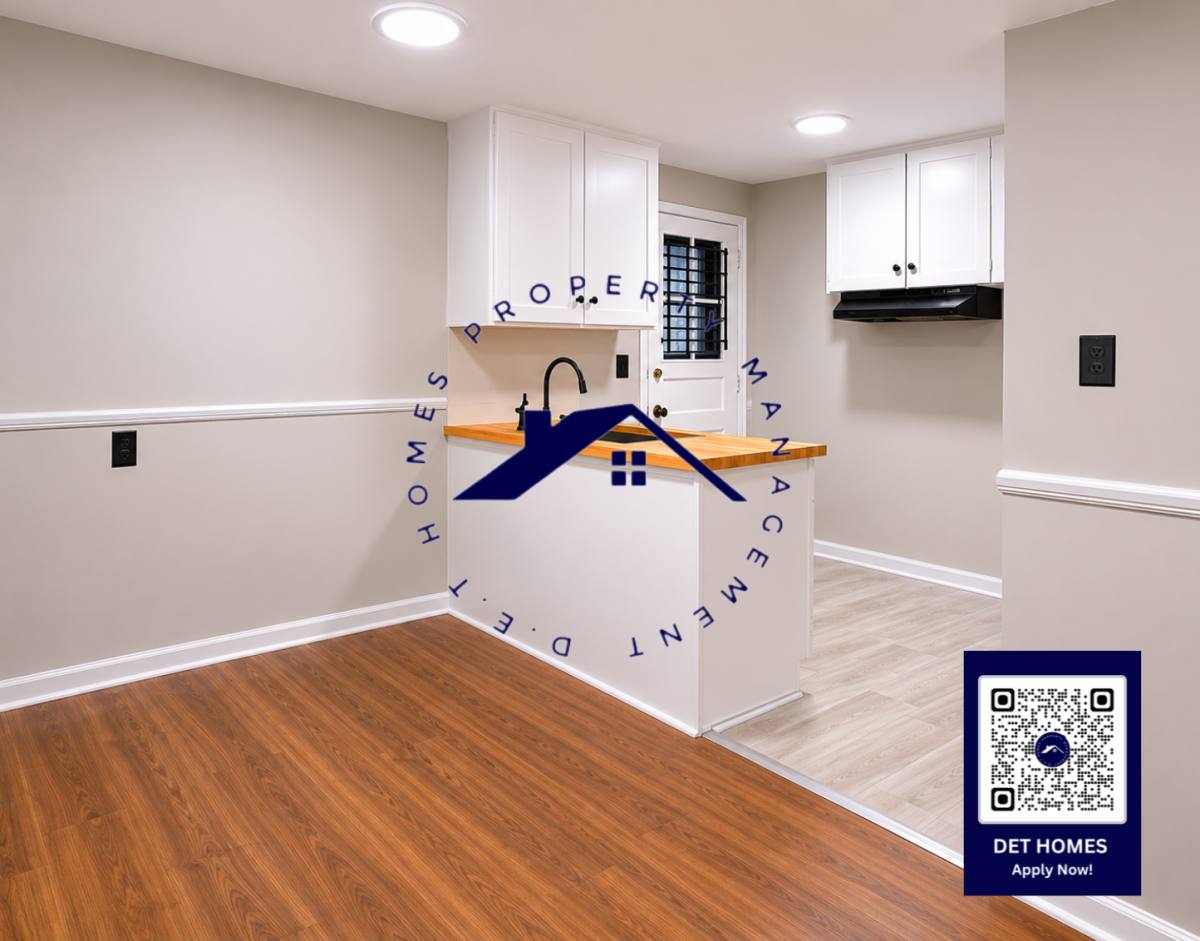 Townhouse for rent at 17550 2nd Ave, Highland Park, MI 48203