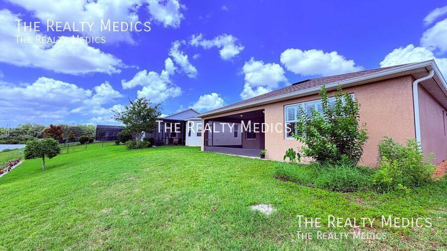 House for rent at 1102 Victoria Hills Dr S, Deland, FL 32724