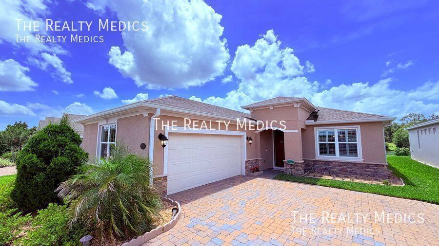 House for rent at 1102 Victoria Hills Dr S, Deland, FL 32724