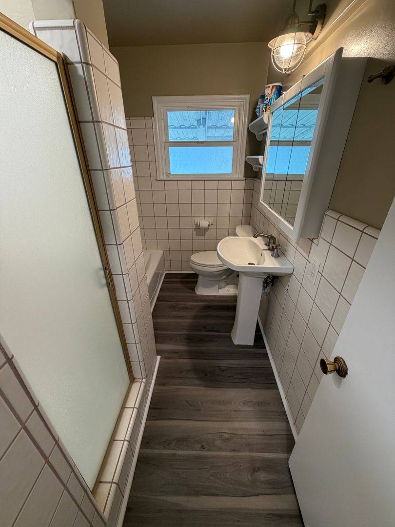 House for rent at 15123 Kornblum Ave, Lawndale, CA 90260