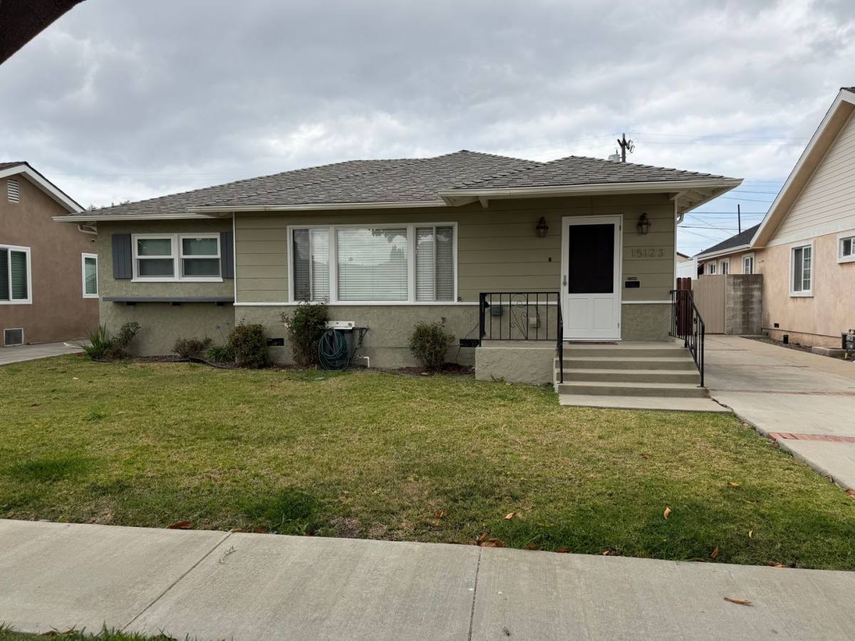 House for rent at 15123 Kornblum Ave, Lawndale, CA 90260
