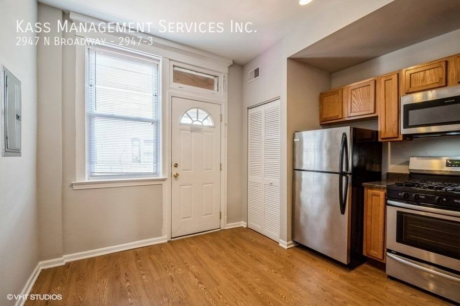 Apartment for rent at 2947 N Broadway #3, Chicago, IL 60657