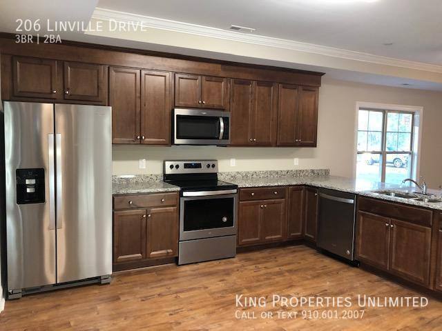 House for rent at 206 Linville Dr, Castle Hayne, NC 28429