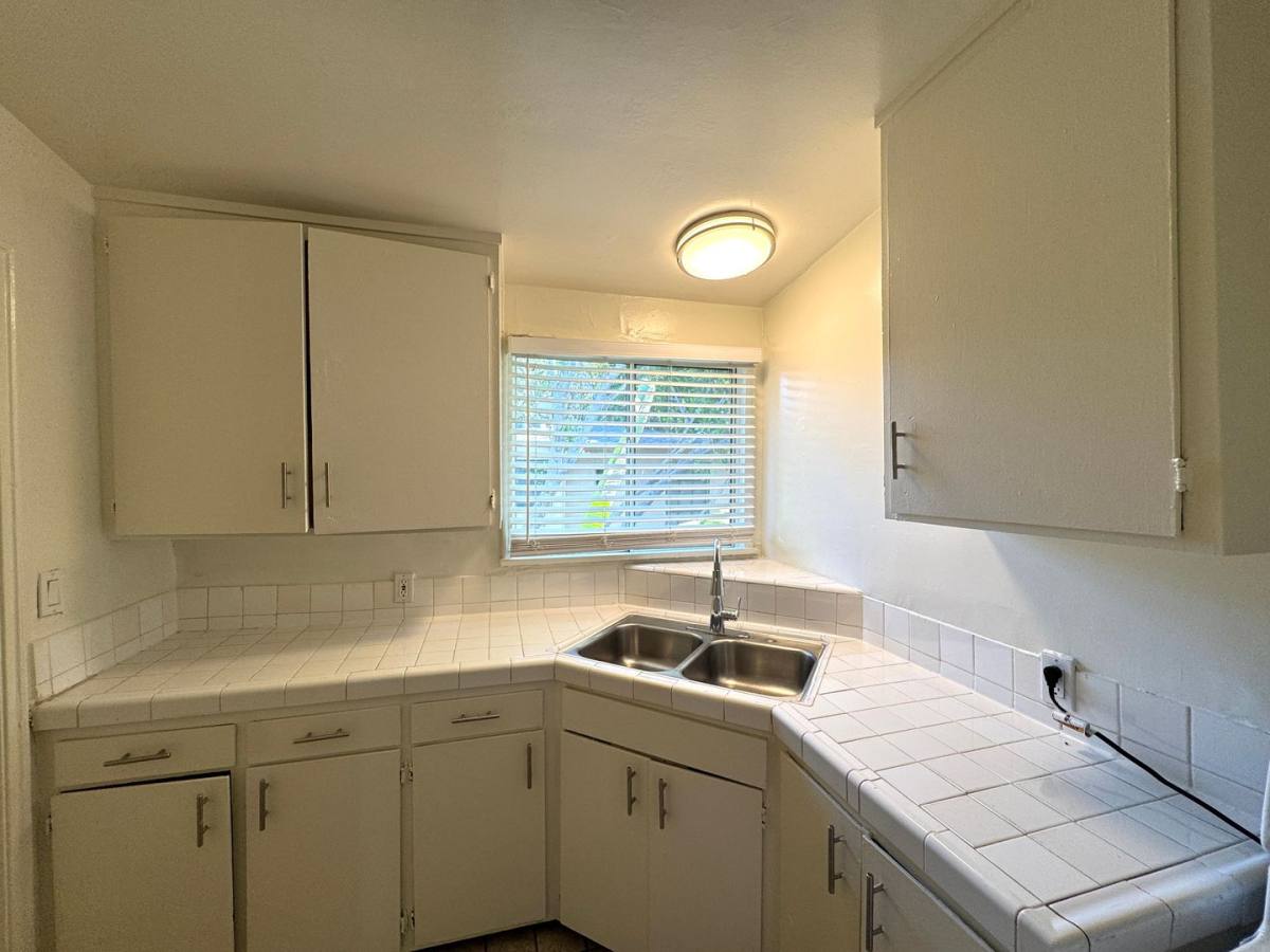 Apartment for rent at 5958 Willowcrest Ave, North Hollywood, CA 91601