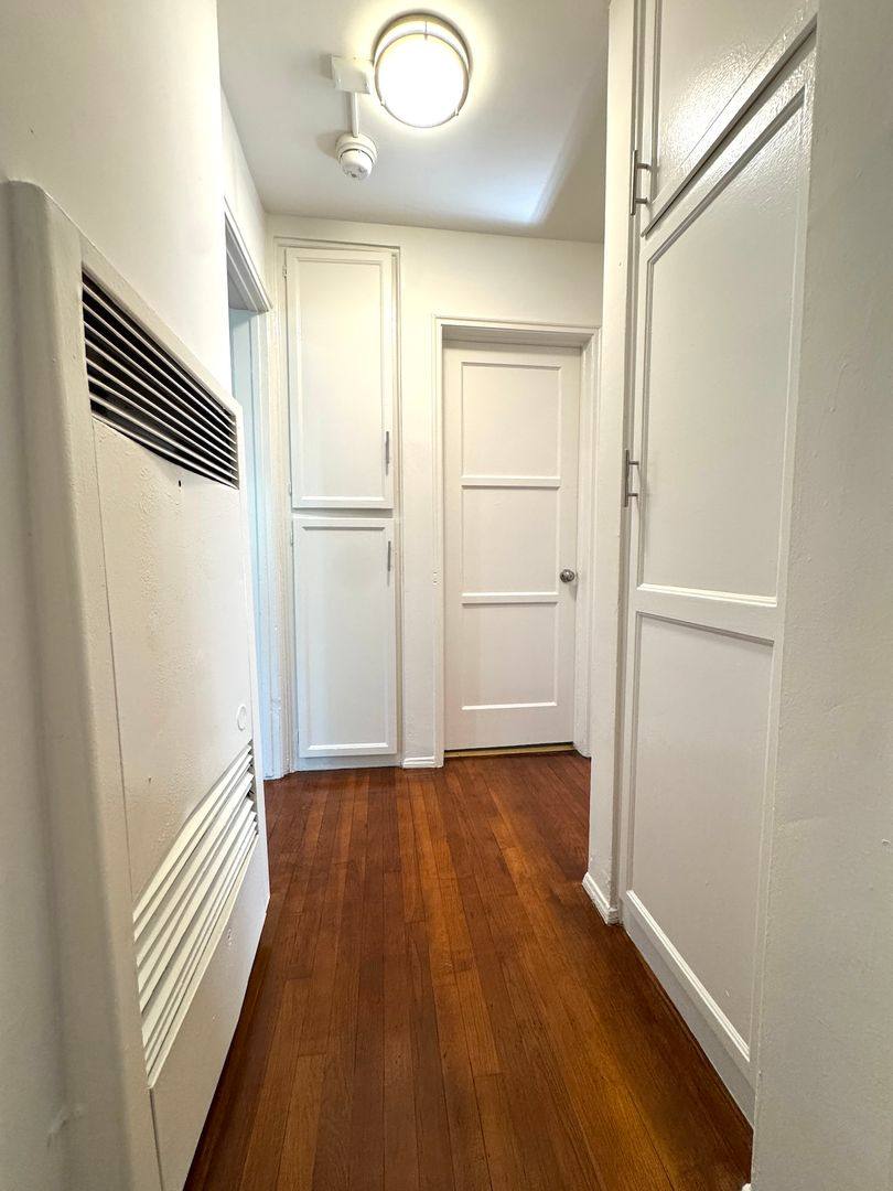 Apartment for rent at 5958 Willowcrest Ave, North Hollywood, CA 91601