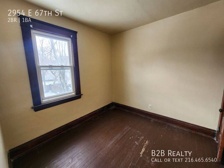 Apartment for rent at 2954 E 67th St, Cleveland, OH 44105