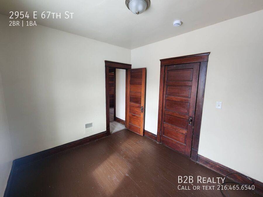 Apartment for rent at 2954 E 67th St, Cleveland, OH 44105