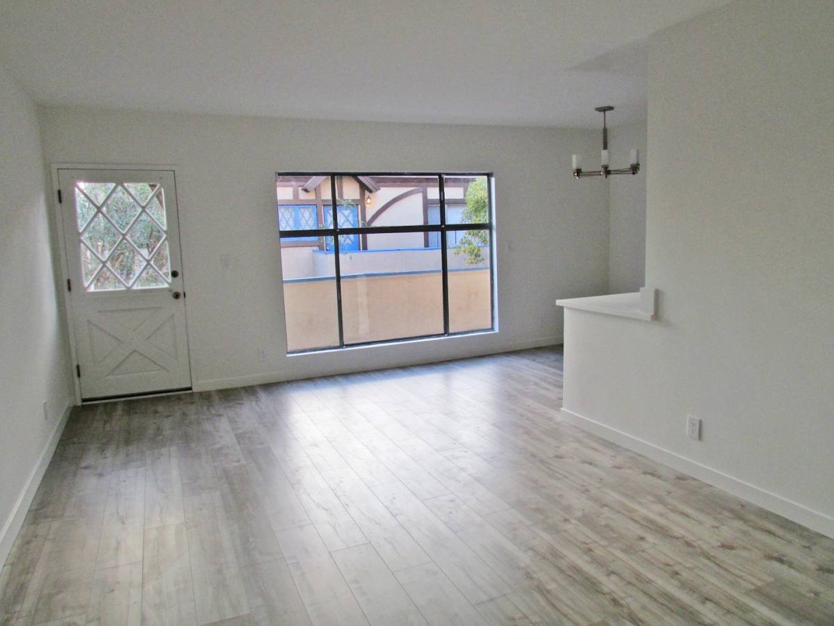 Apartment for rent at 11511 Rochester Ave Garden Terrace #11, Los Angeles, CA 90025