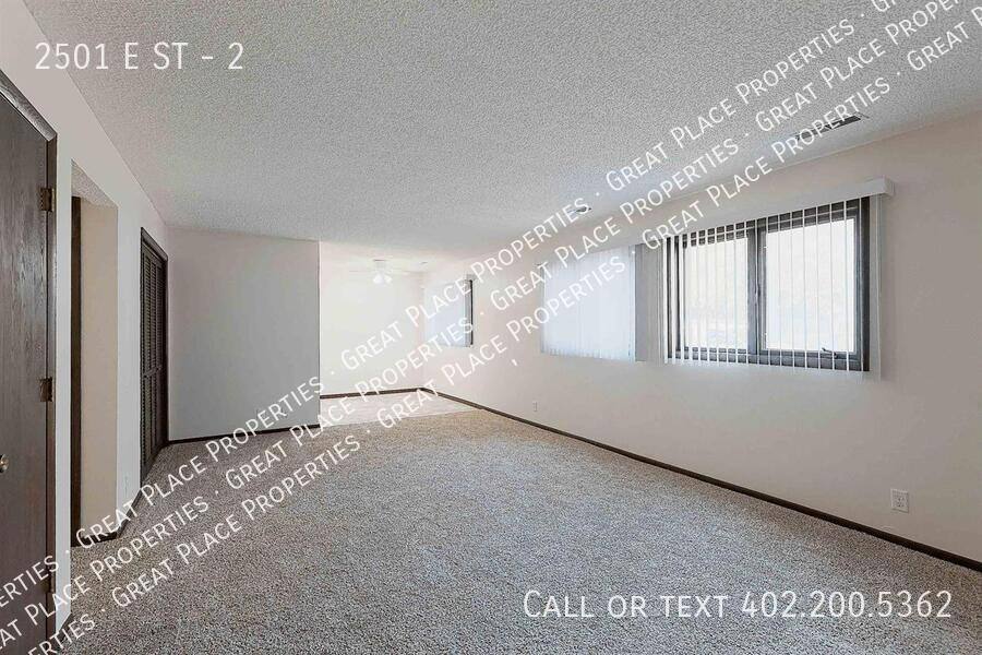 Apartment for rent at 2501 E St #2, Lincoln, NE 68510