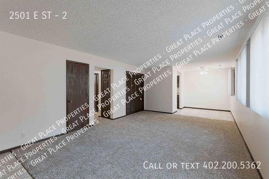 Apartment for rent at 2501 E St #2, Lincoln, NE 68510