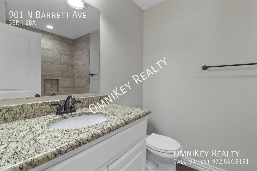 House for rent at 901 N Barrett Ave, Denison, TX 75020