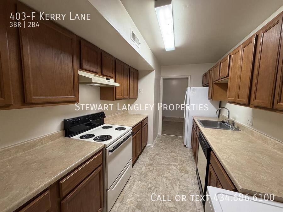 Apartment for rent at 403-F Kerry Lane, Lynchburg, VA 24502