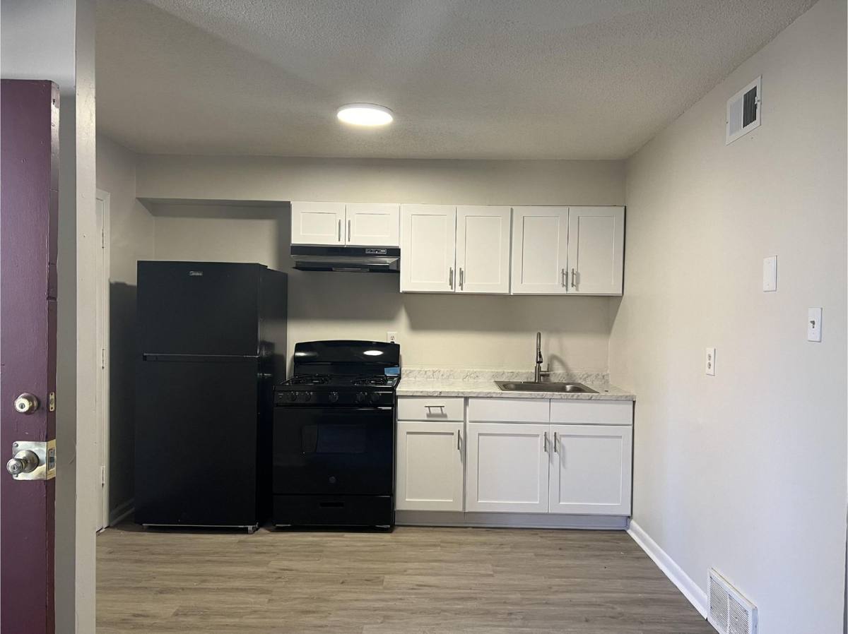 Apartment for rent at 888 Kerr Ave, Memphis, TN 38106