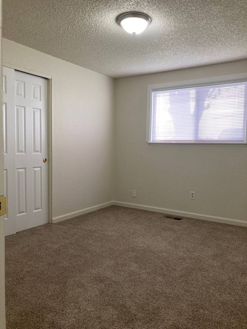 House for rent at 3804 S Cascade St, Kennewick, WA 99337