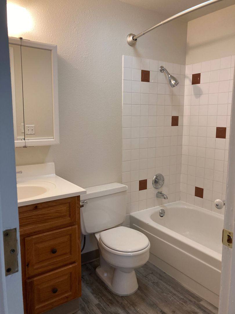 House for rent at 3804 S Cascade St, Kennewick, WA 99337