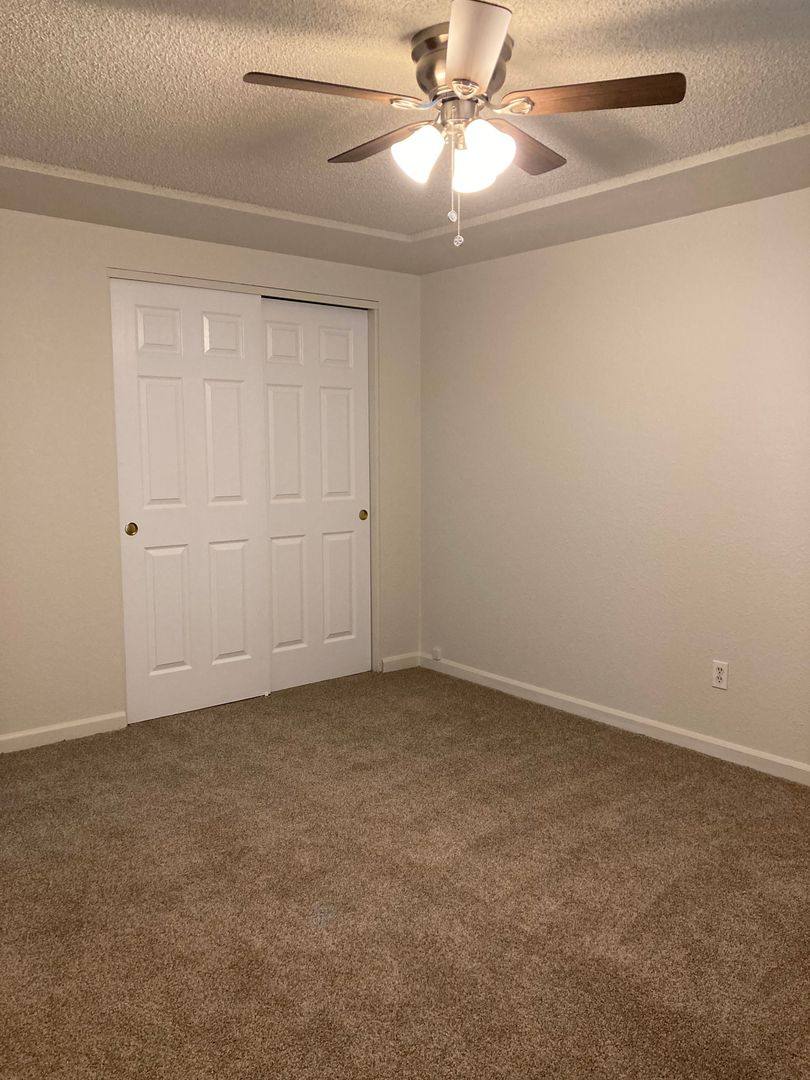 House for rent at 3804 S Cascade St, Kennewick, WA 99337