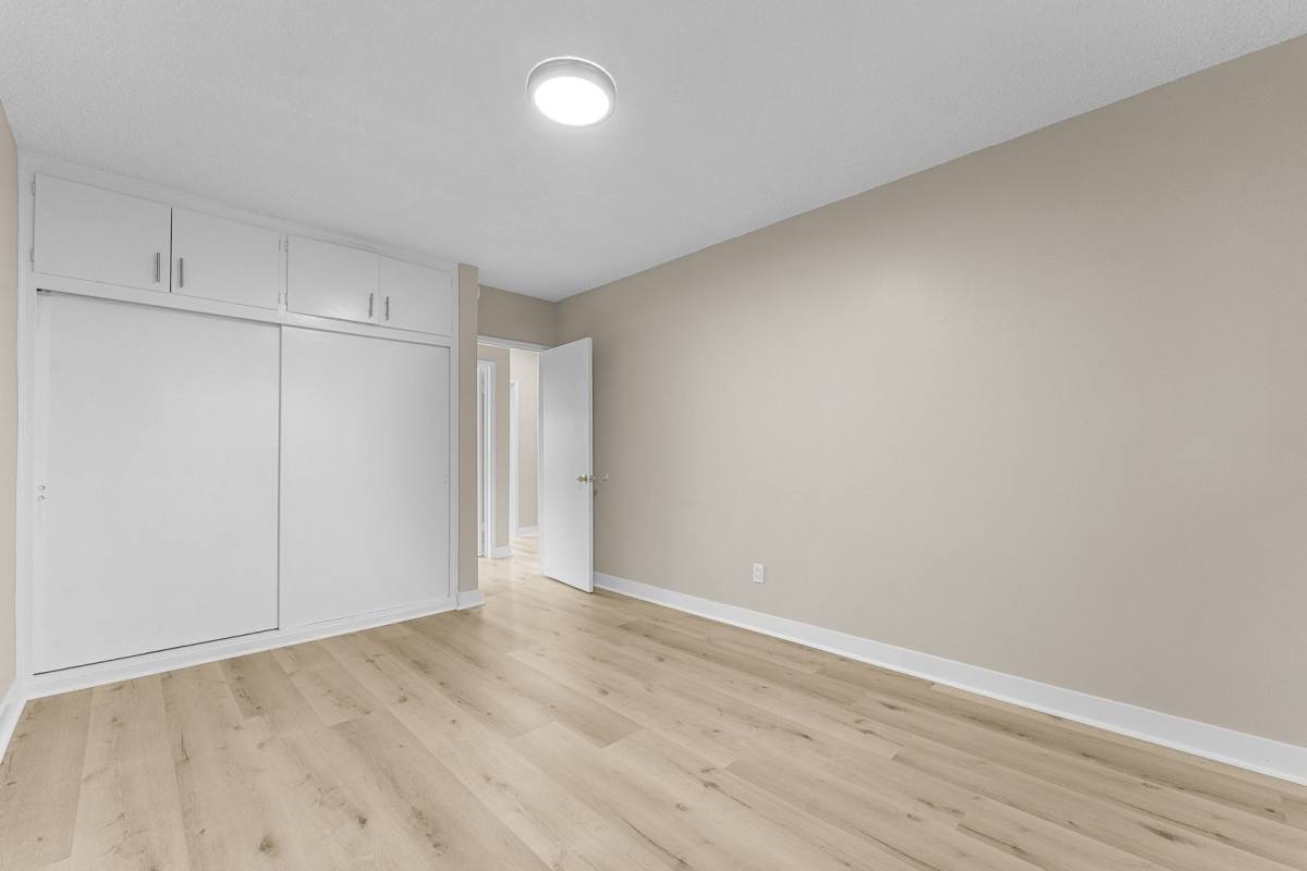 Apartment for rent at 531 W Hyde Park Blvd #9, Inglewood, CA 90302