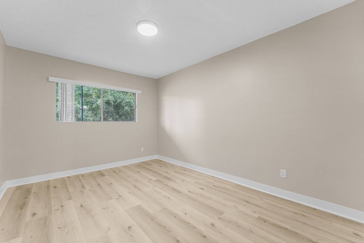 Apartment for rent at 531 W Hyde Park Blvd #9, Inglewood, CA 90302