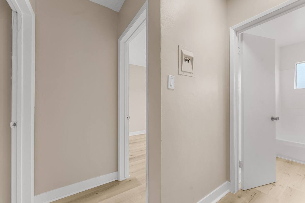Apartment for rent at 531 W Hyde Park Blvd #9, Inglewood, CA 90302