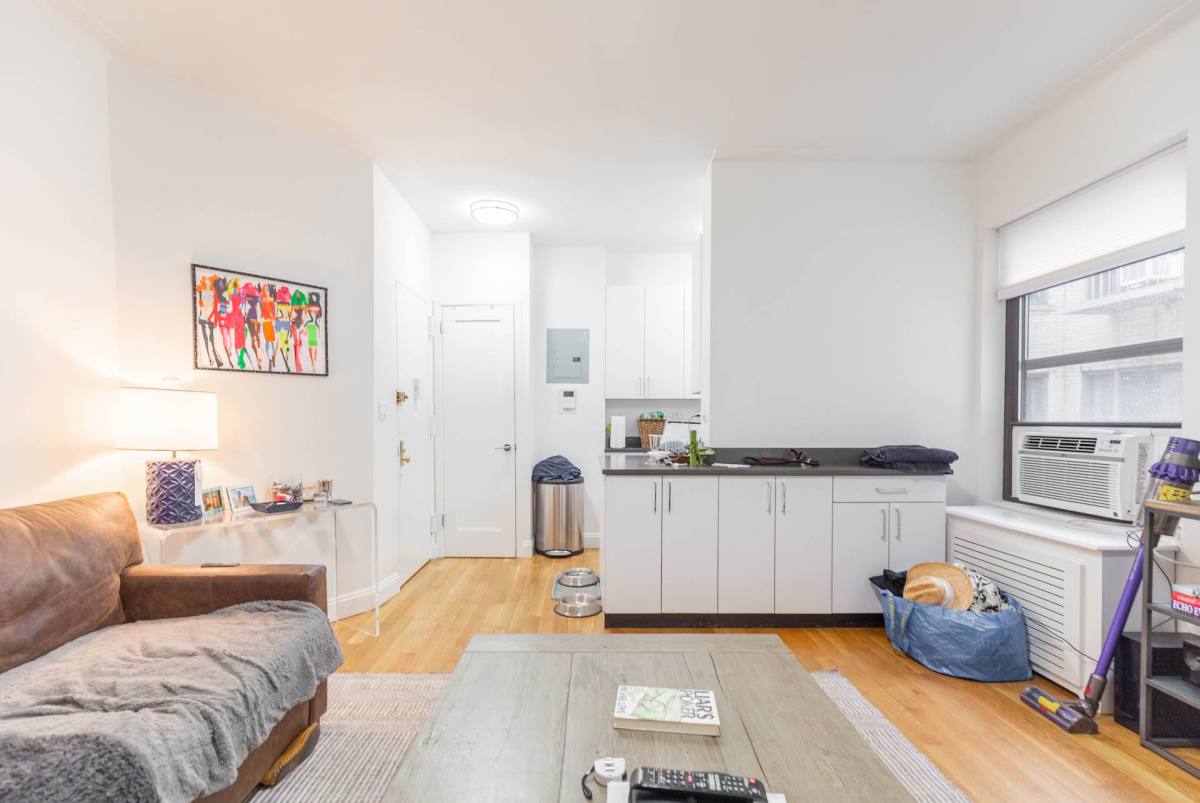 Apartment for rent at 26 Grove St #EV4A, New York, NY 10014
