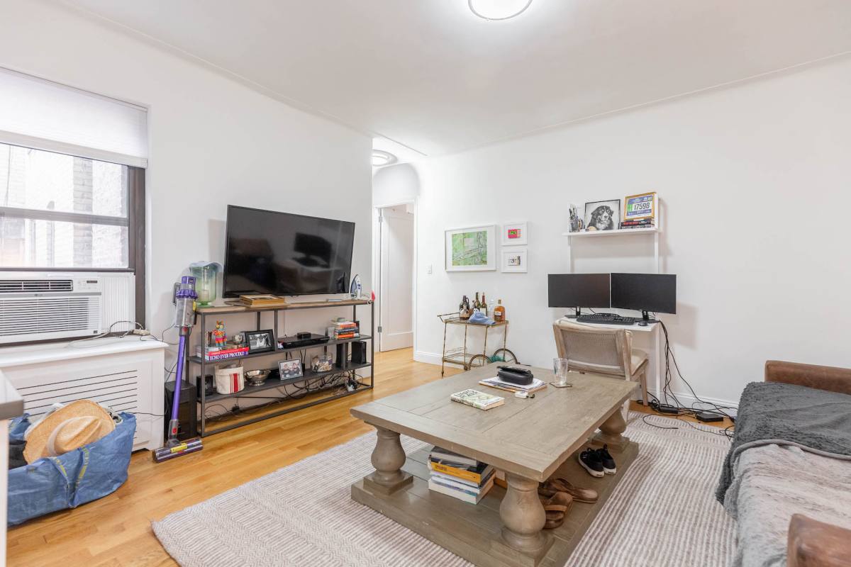Apartment for rent at 26 Grove St #EV4A, New York, NY 10014