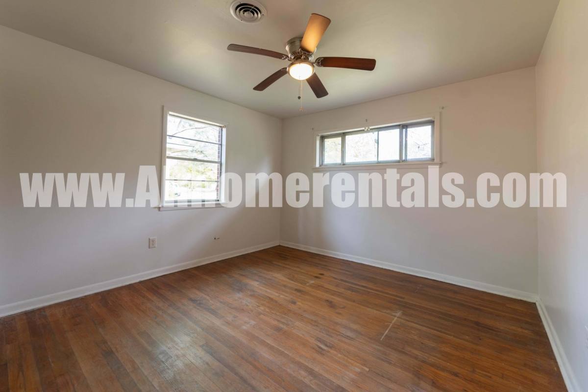 House for rent at 421 Angus St, Conway, AR 72032