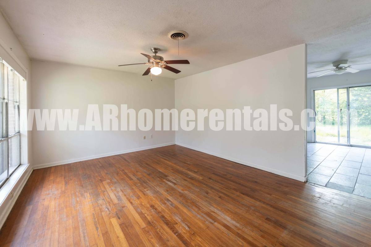 House for rent at 421 Angus St, Conway, AR 72032