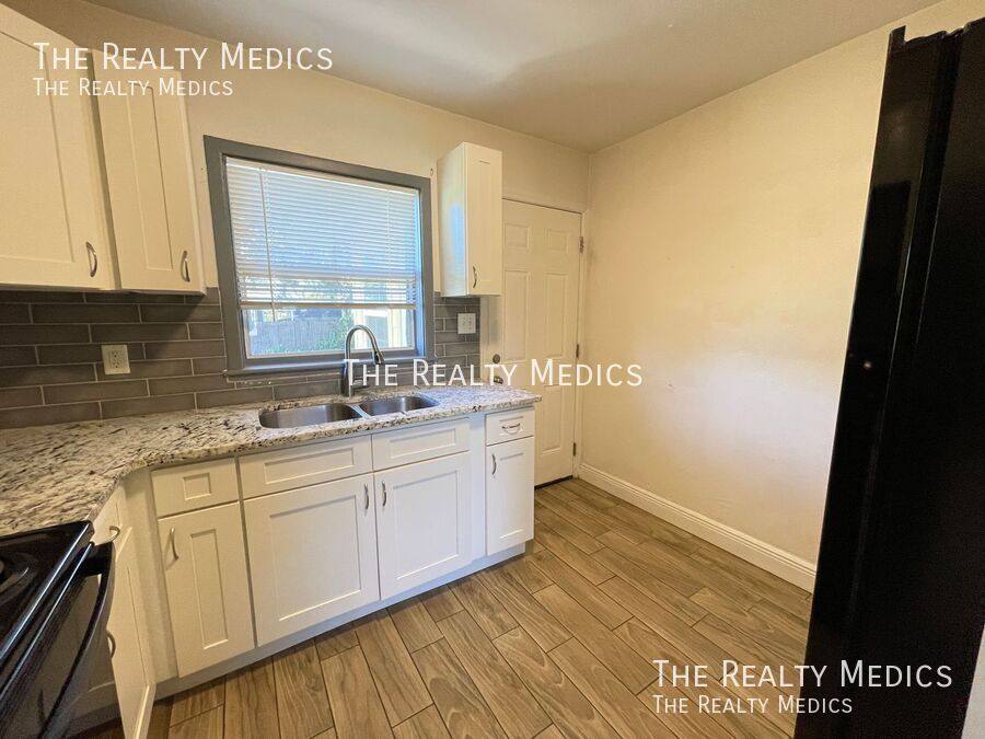House for rent at 5122 Old Cheney Highway, Orlando, FL 32807