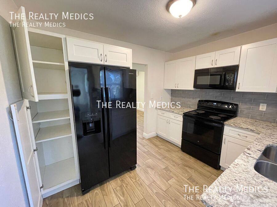 House for rent at 5122 Old Cheney Highway, Orlando, FL 32807