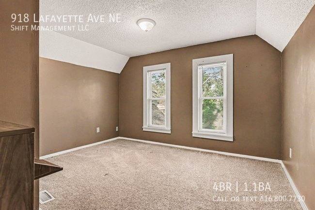 House for rent at 918 Lafayette Ave NE, Grand Rapids, MI 49503