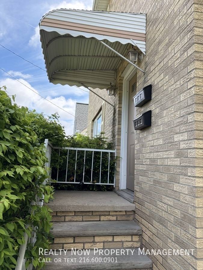 Apartment for rent at 21252 Goller Ave #2, Cleveland, OH 44119