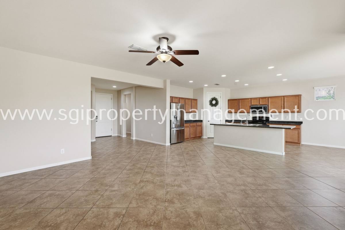 House for rent at 27293 N 78th Lane, Peoria, AZ 85383