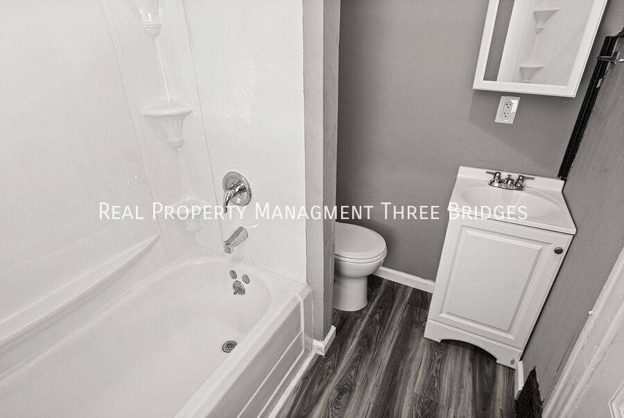 Apartment for rent at 3614 Morgan Ford Rd #2F, Saint Louis, MO 63116