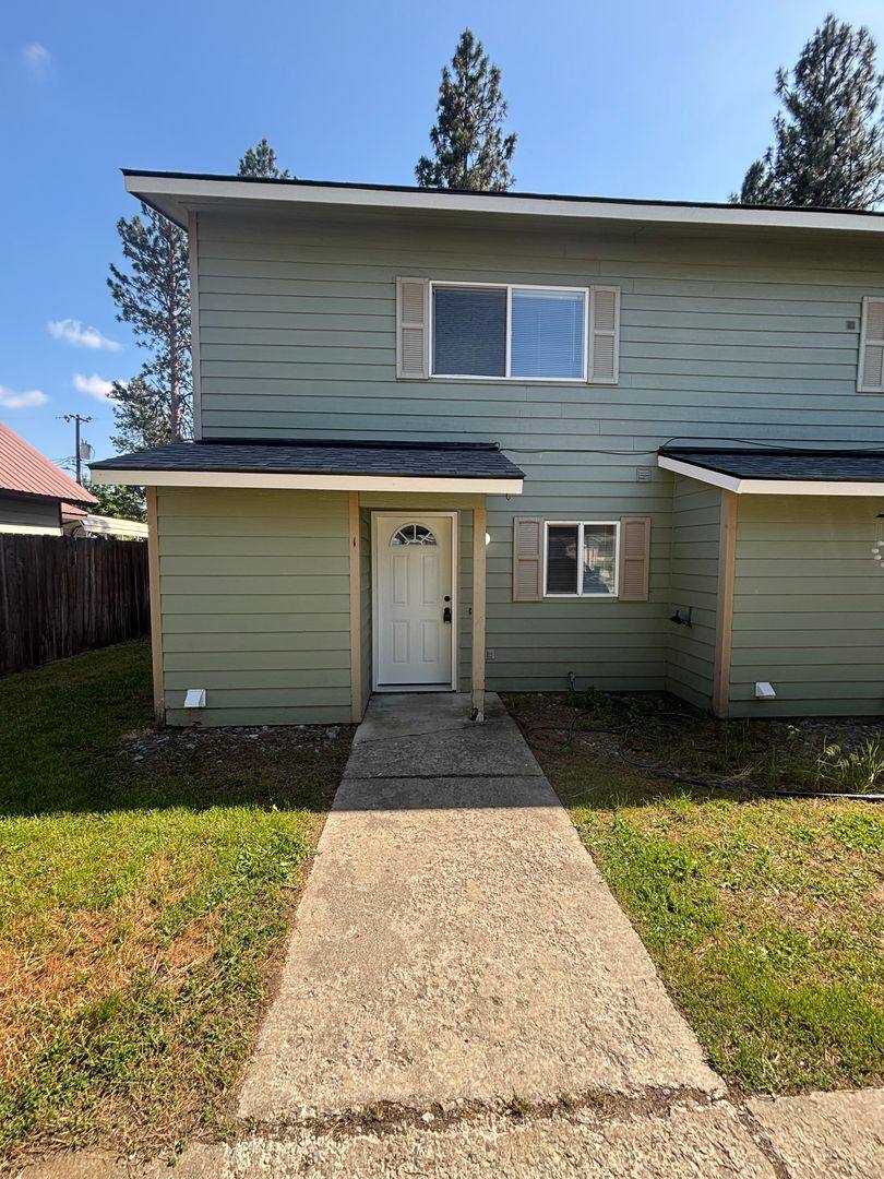 House for rent at 215 W 23rd Ave, Post Falls, ID 83854