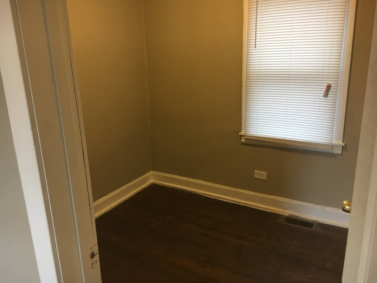 Apartment for rent at 2856 W 21st Place, Chicago, IL 60623