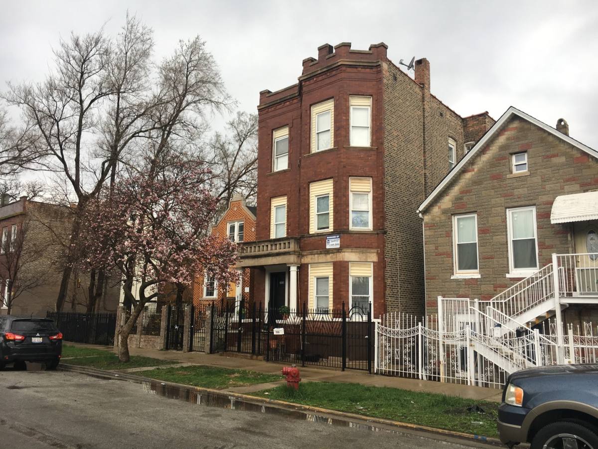 Apartment for rent at 2856 W 21st Place, Chicago, IL 60623