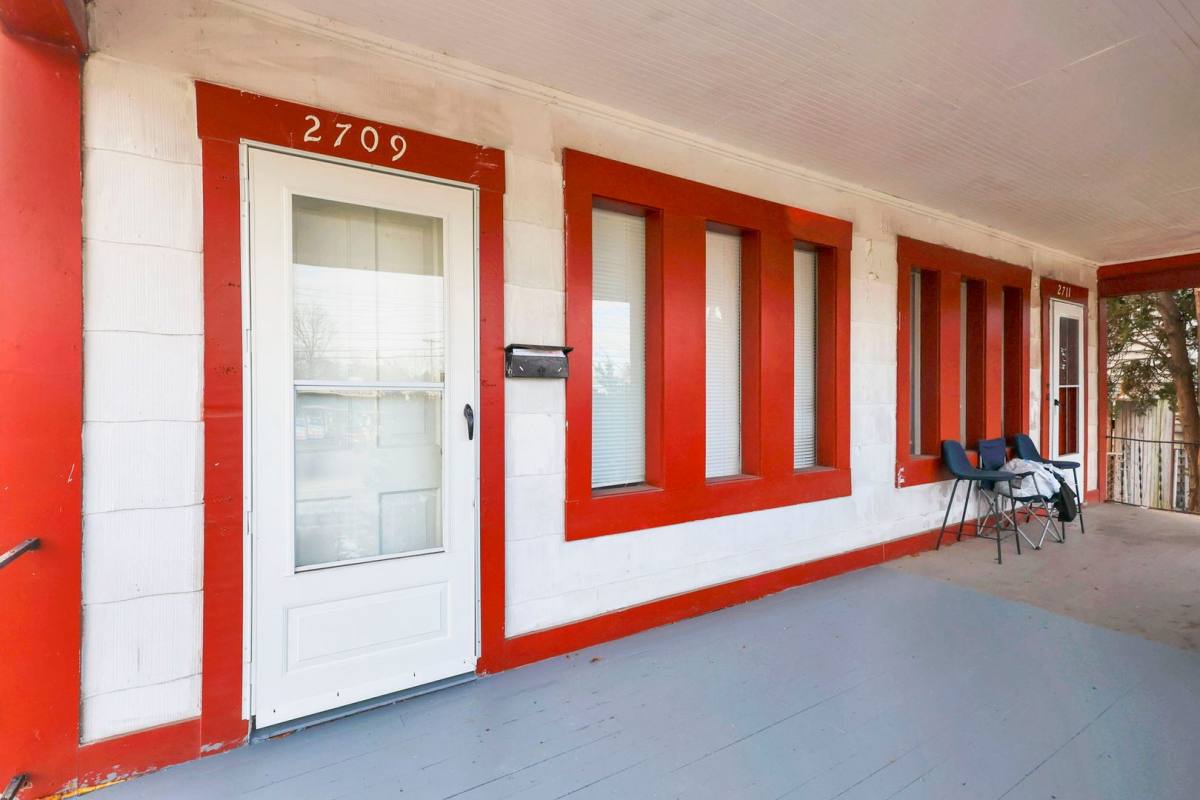 Apartment for rent at 2709-2711 Sullivant Ave, Columbus, OH 43204