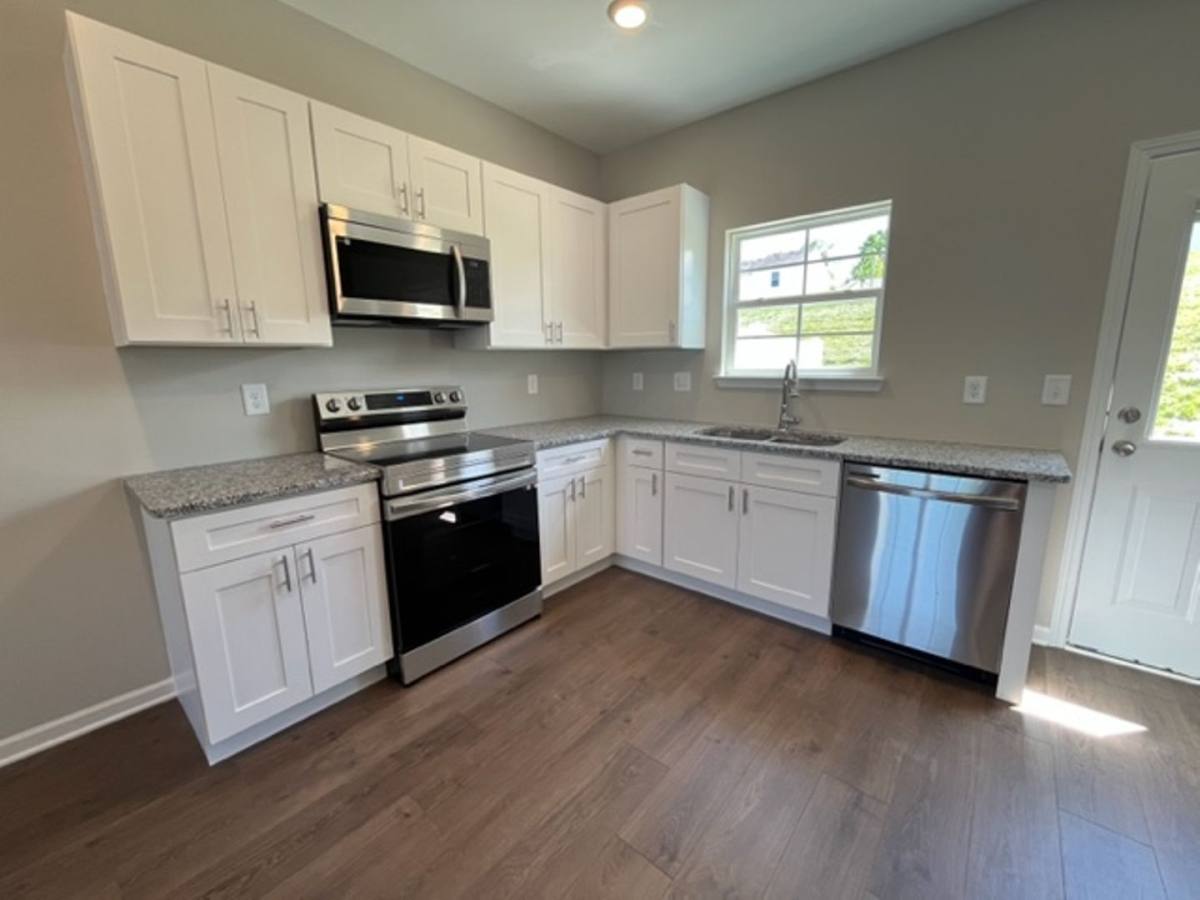 Townhouse for rent at 218 Tara Court, Columbia, TN 38401