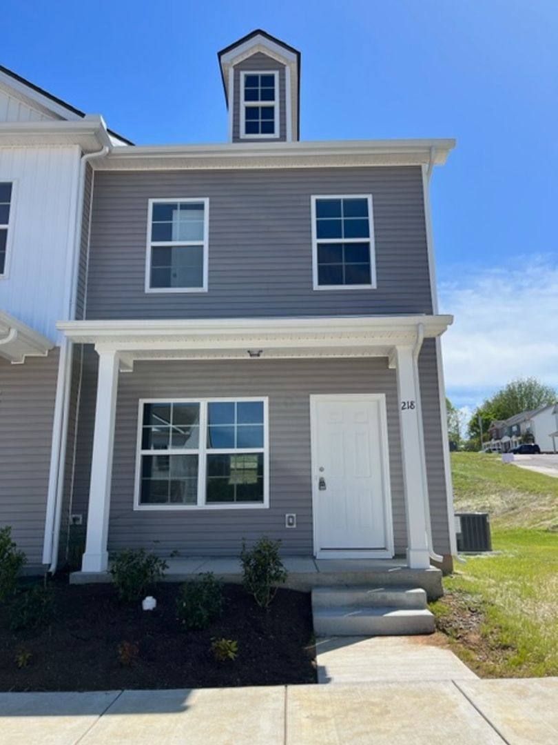 Townhouse for rent at 218 Tara Court, Columbia, TN 38401